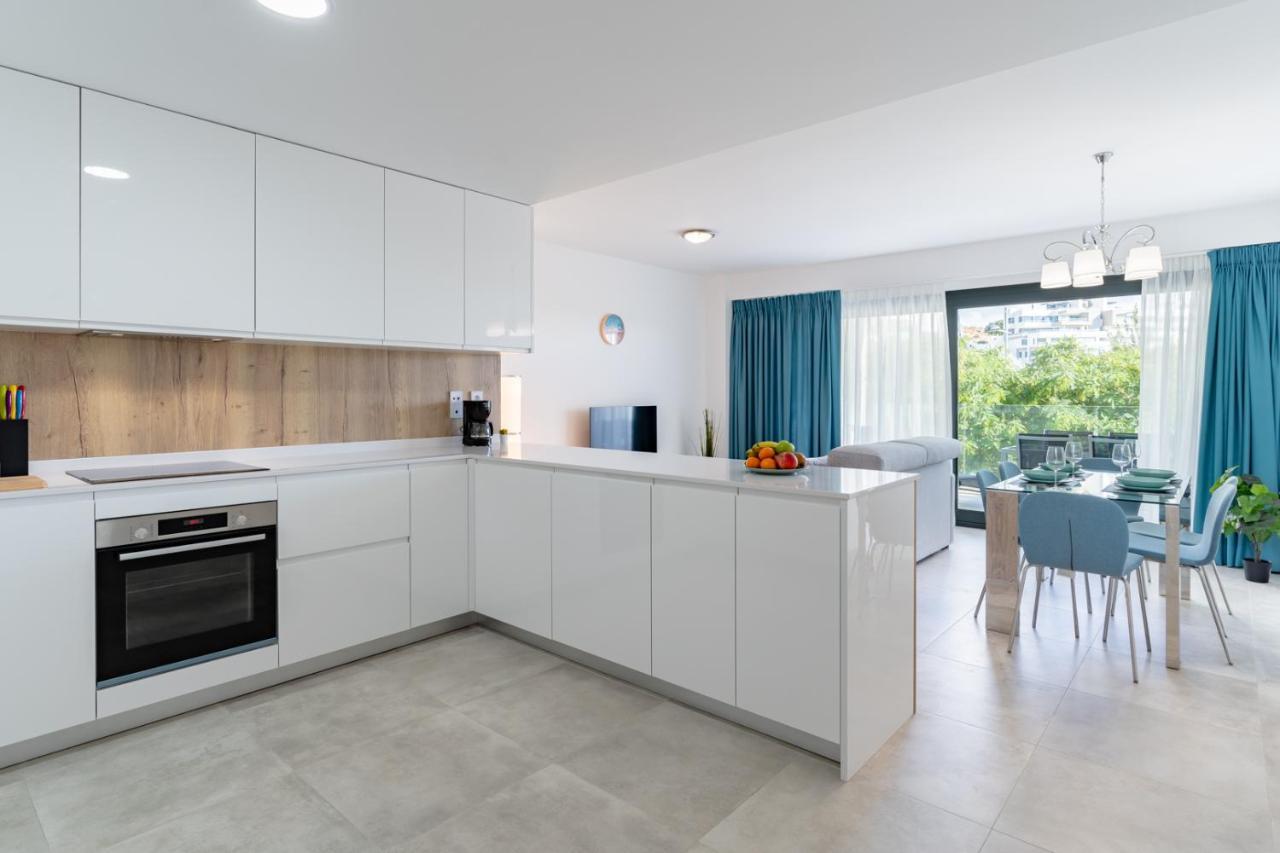 Cosy And Centrally Located Apartment In Estepona Eksteriør billede